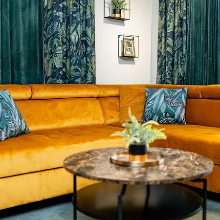 Good Time - Stone Hill Iv * Szklarska Poreba